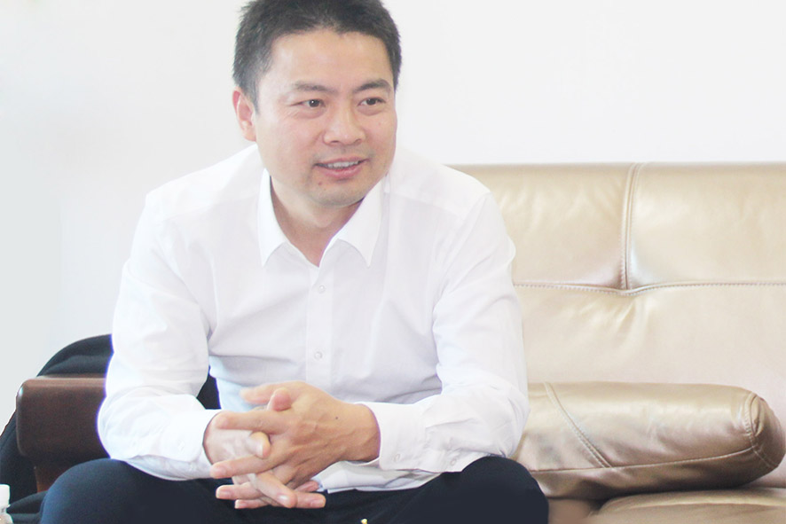 中國縫制機械協會秘書長陳戟先生