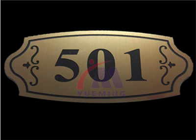 <a href=http://www.sibinbian.com.cn/chanpin/75.html target=_blank class=infotextkey>雙色板雕刻</a>.png