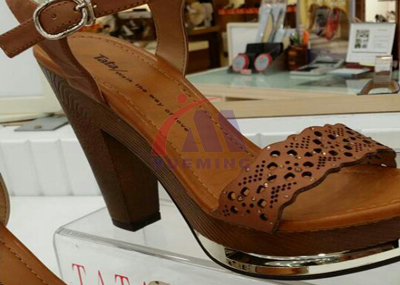 <a href=http://www.sibinbian.com.cn/chanpin/83.html target=_blank class=infotextkey><a href=http://www.sibinbian.com.cn/chanpin/60.html target=_blank class=infotextkey><a href=http://www.sibinbian.com.cn/chanpin/60.html target=_blank class=infotextkey>皮革激光切割</a></a></a>.jpg